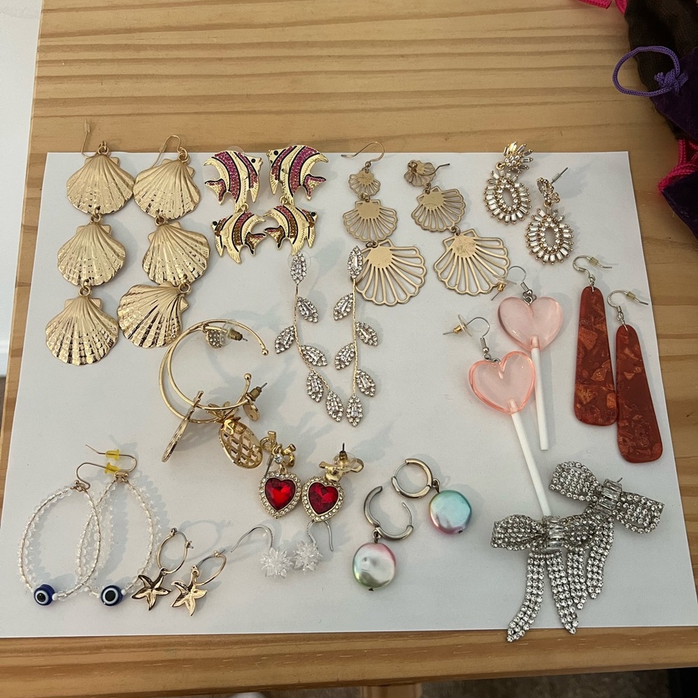 Lot of 14 costume earrings